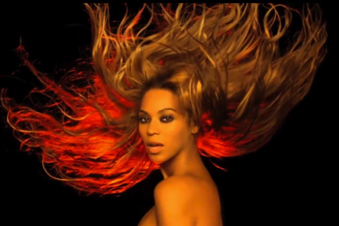 Beyonce' Rocks at the Revel.