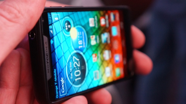 The New Motorola RAZRi Intel-powered Smartphone