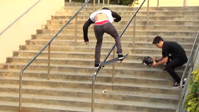 Nyjah Huston NAILS Frontside Blunt [SKATE VID.]